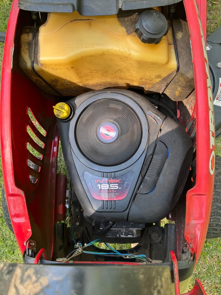 42" Troy-Bilt Bronco Riding Mower