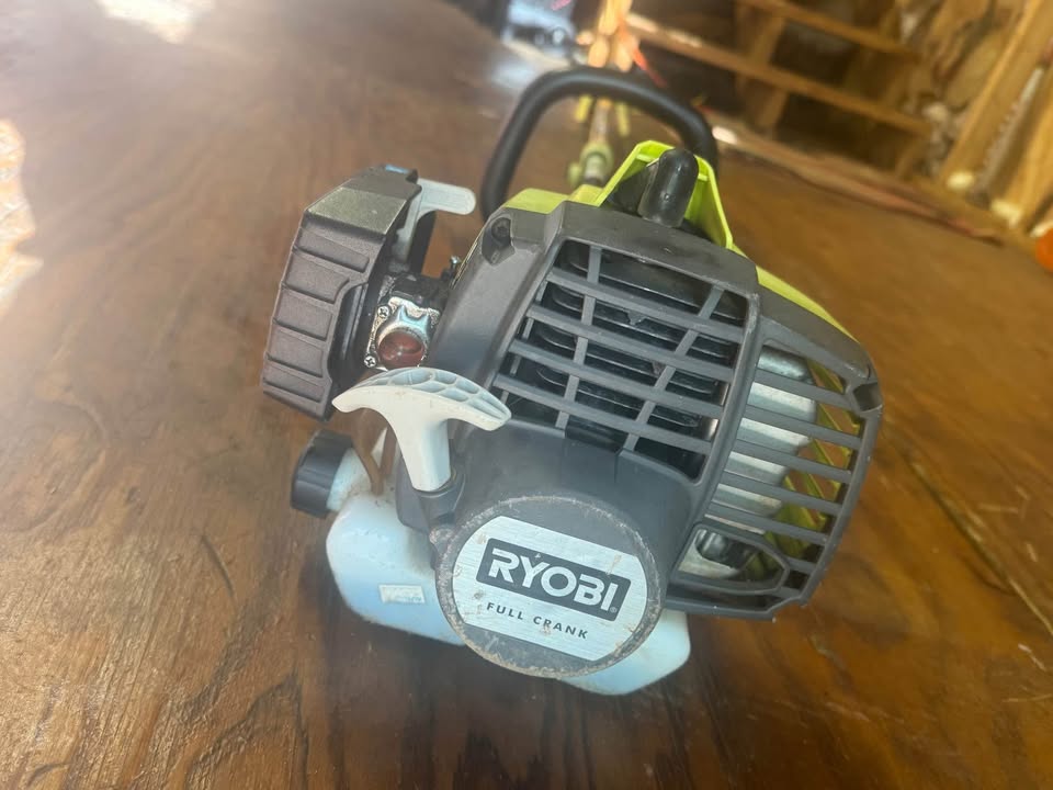 Ryobi Weed Eater/String Trimmer