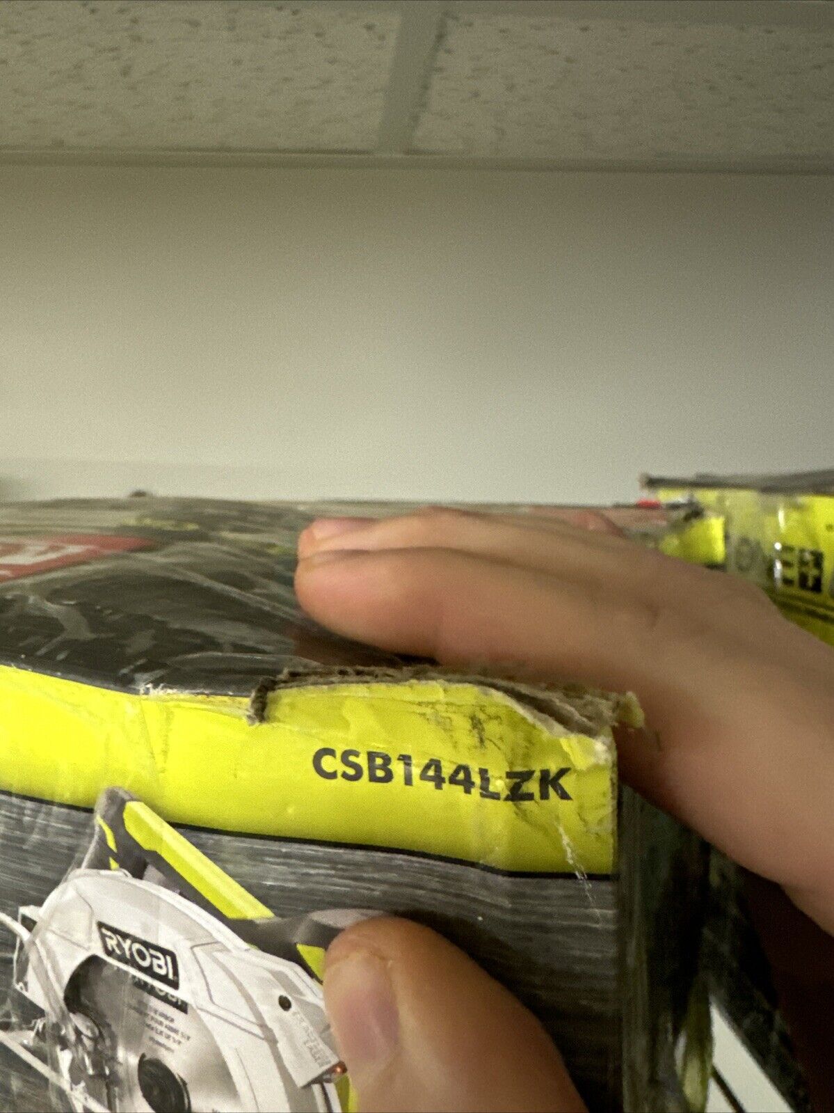 Sierra circular Ryobi de 7-1/4” con láser - CSB144LZK